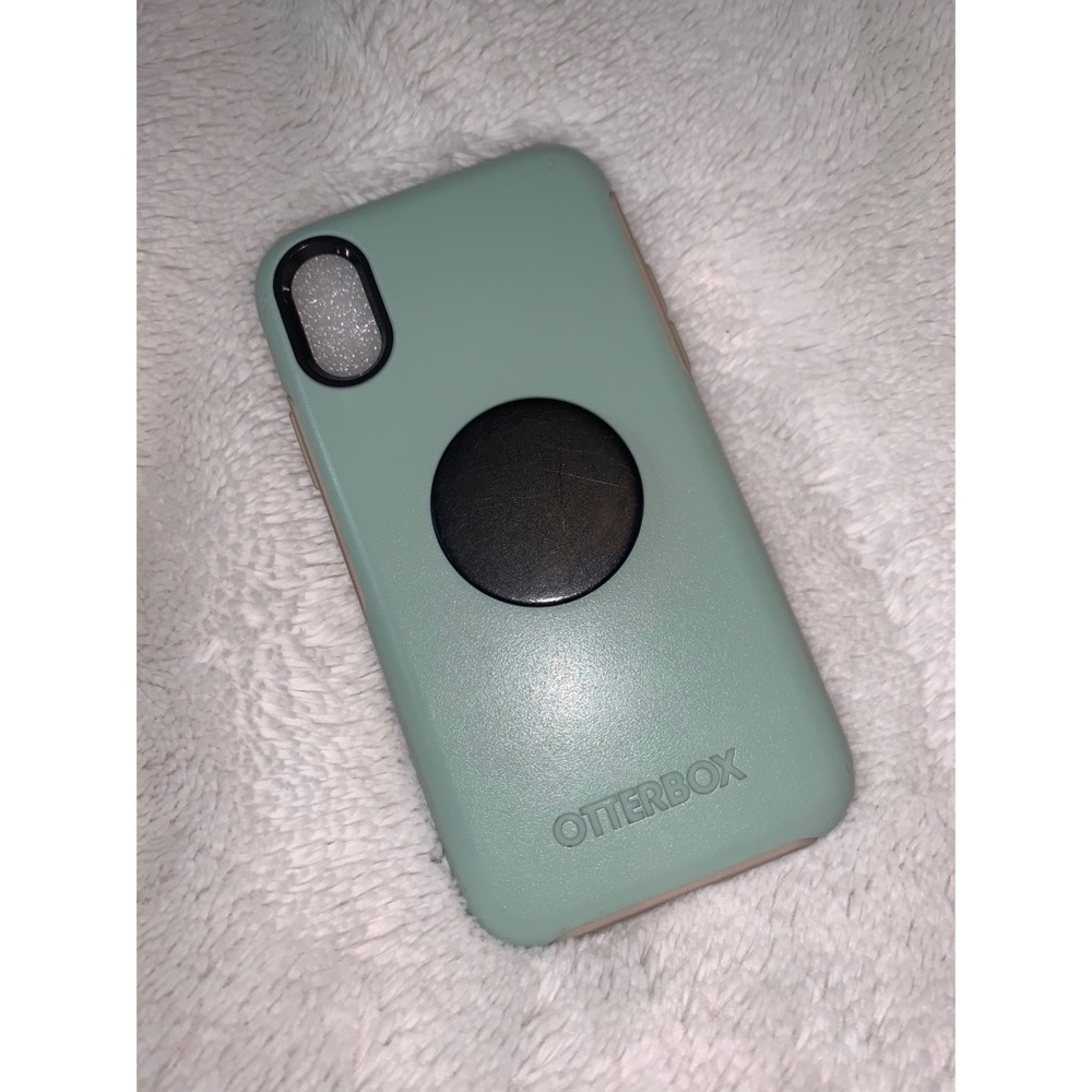 iPhone X Otterbox phone case
